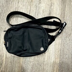 Lululemon Everywhere Belt Bag Large 2L